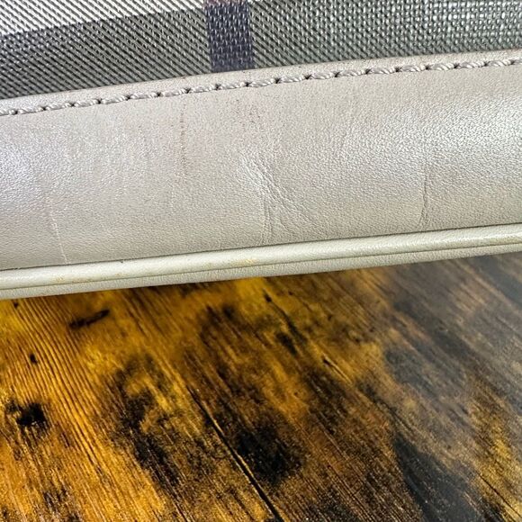 Burberry Hartham Crossbody Bag Smoked Check Plaid - Picture 9 of 16